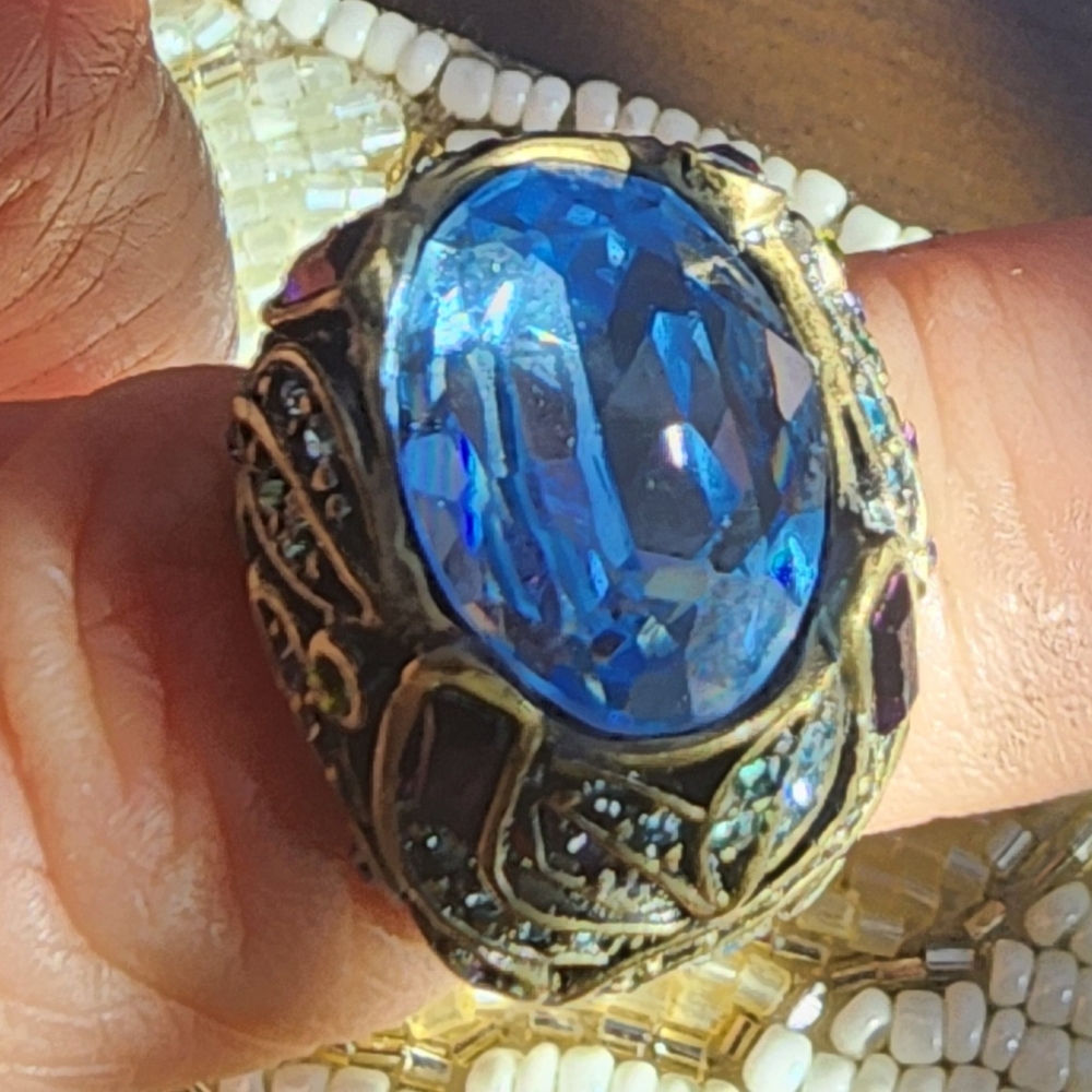 Heidi Daus ring, size 7. Excellent condition - Picture 6 of 10